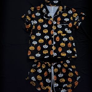 Halloween pajamas size M